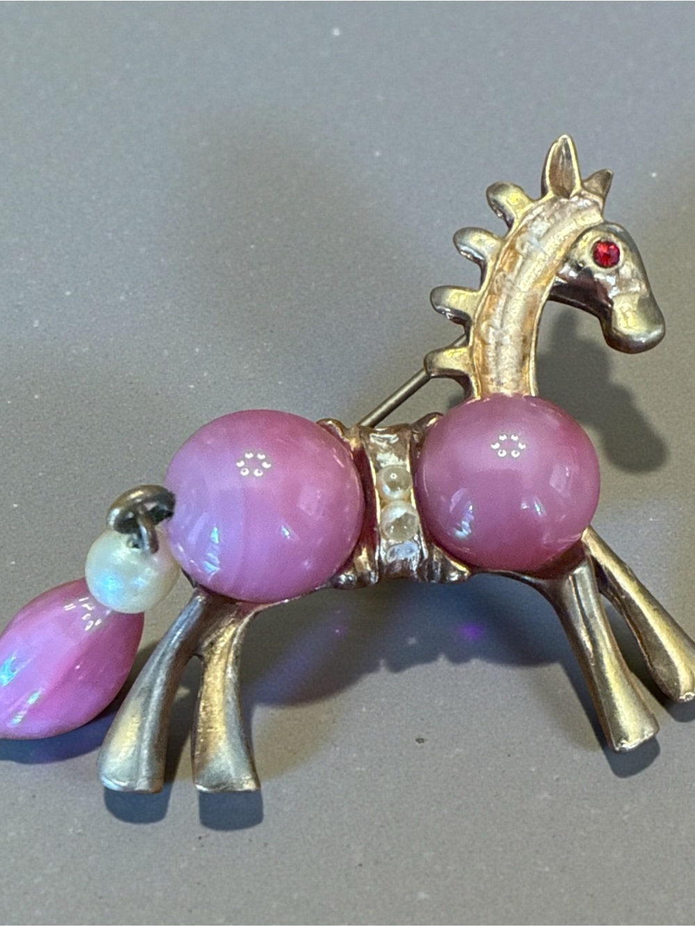 Vintage Gold Tone Jelly Belly Horse Brooch Pink Cabochon Rhinestone Pin